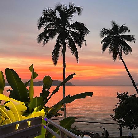 Bon Voyage Sea View Hostel Вагатор Екстериор снимка