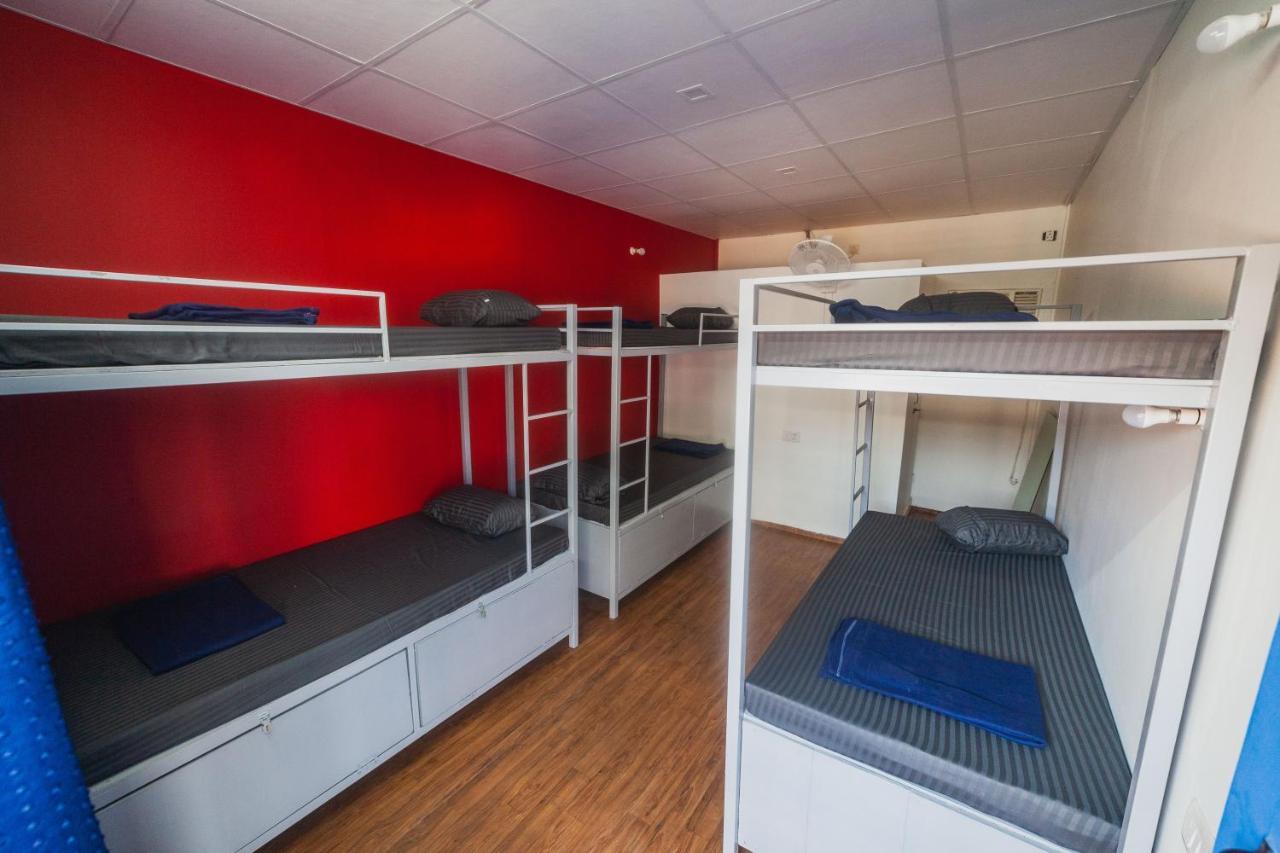 Bon Voyage Sea View Hostel Вагатор Екстериор снимка