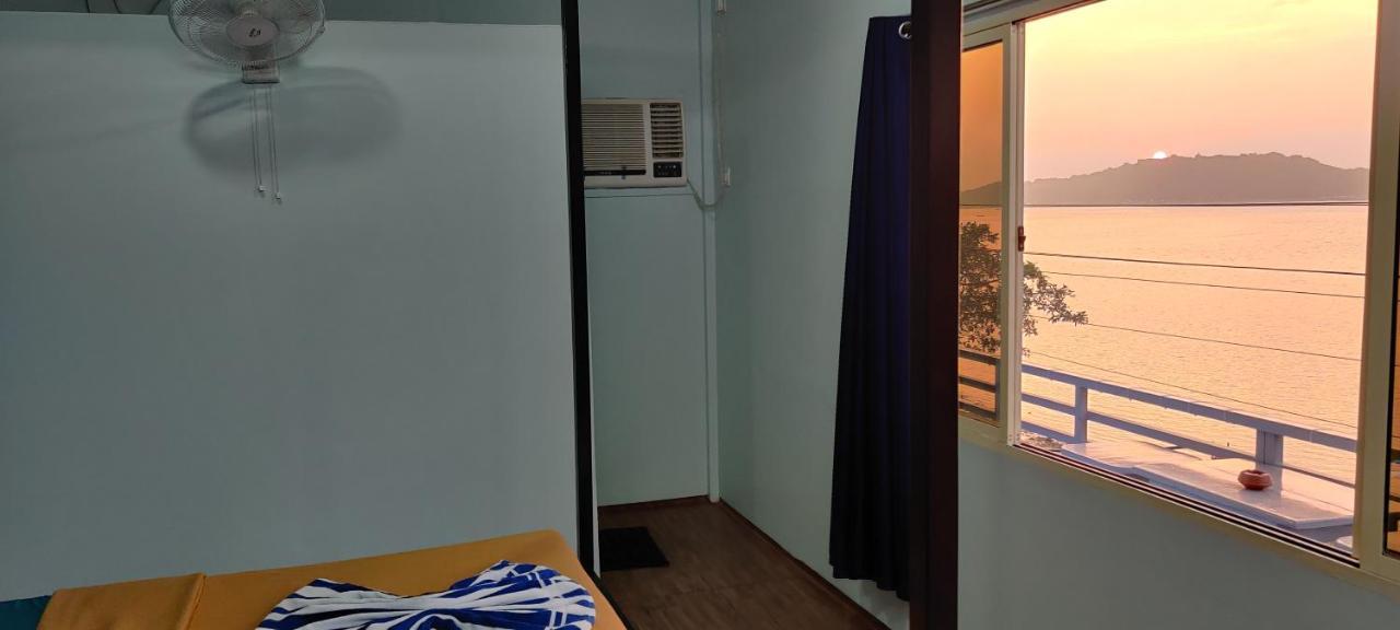 Bon Voyage Sea View Hostel Вагатор Екстериор снимка