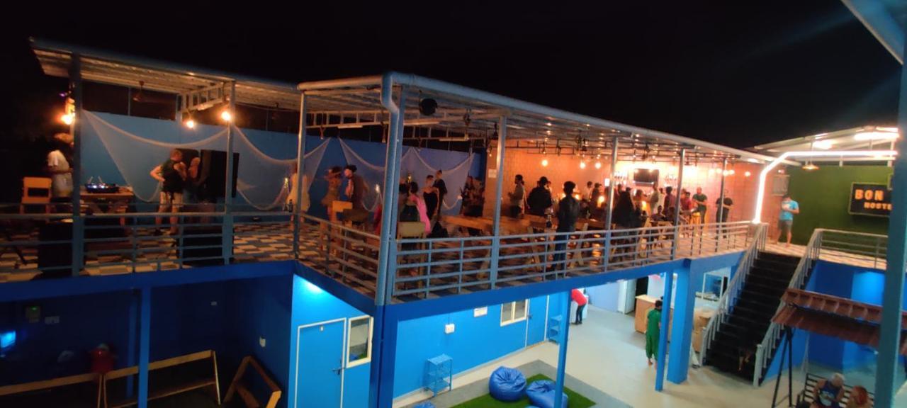 Bon Voyage Sea View Hostel Вагатор Екстериор снимка